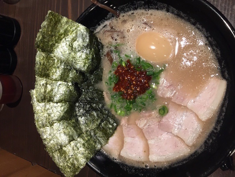 bol ramen Hakata Issuitei 